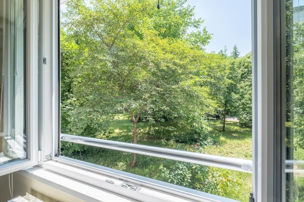 Top Location, Brand New 3 Bdrm Apt & Free Parking Sofía Exterior foto